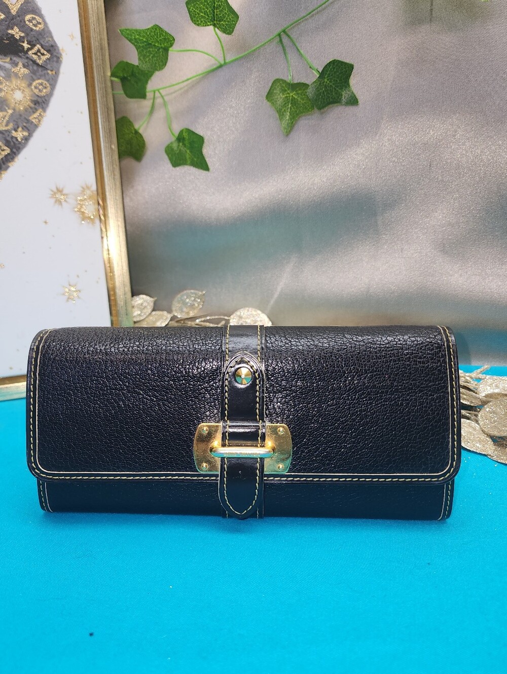 Authentic Louis Vuitton Suhali Le Favori Wallet In Black With Dust Bag